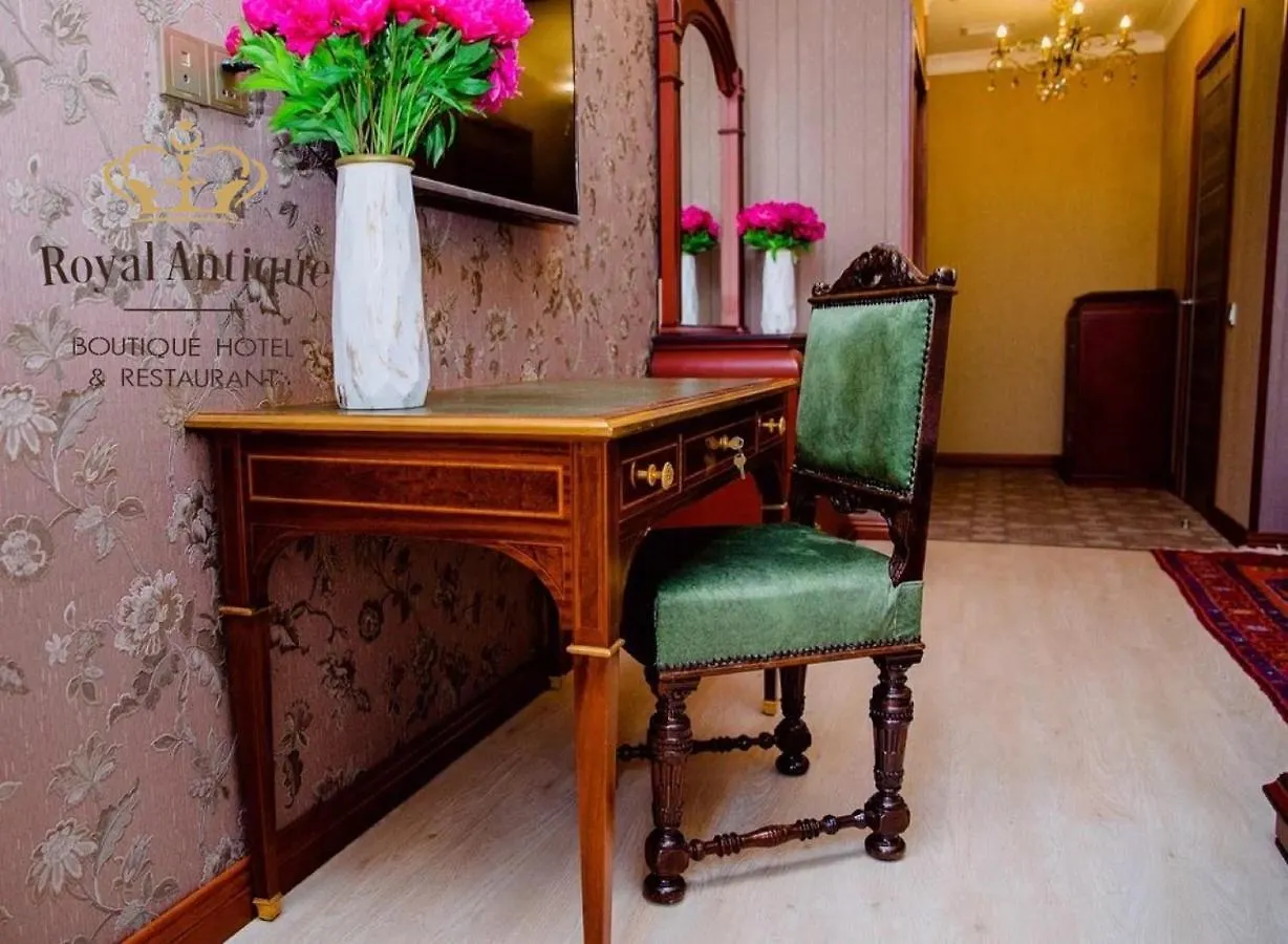 Royal Historical Boutique Hotel Baku 4*,